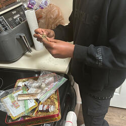 Bow Bow (feat. 1realwhitez)