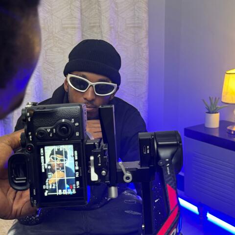 Ogendelela (feat. Prince Omar Ug Global)