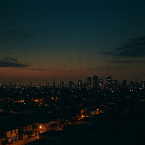 Cidade Anoitece
