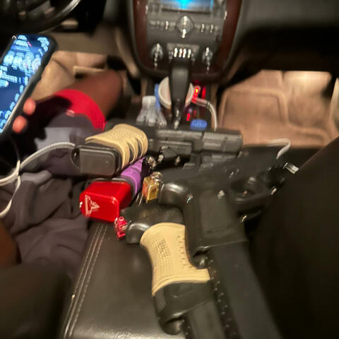 Mugging in this party (Rell.400 X S22)