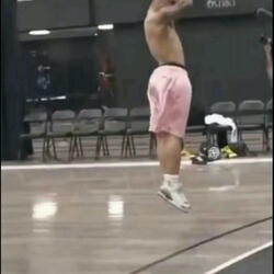 Dancin (feat. Clutchrakz)