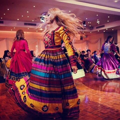 آهنگ محلی دختر عمو جان قهر نکن