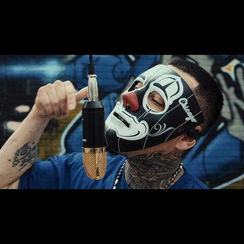 Chasing Dreams (feat. Britty Momo)