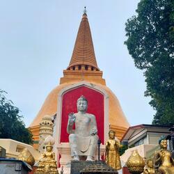 รักที่พระปฐม