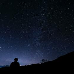 A las estrellas
