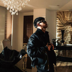 Me Tiene Mal (Instrumental)