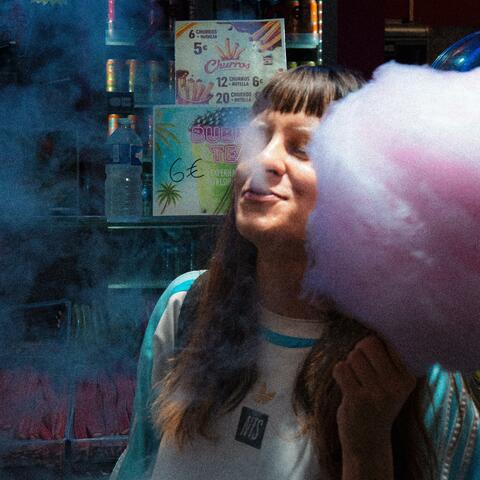 SOUS BACK PAIN (feat. Théo Baudellaire)