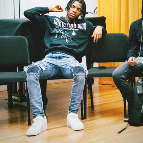 Bestie (feat. OTayy)