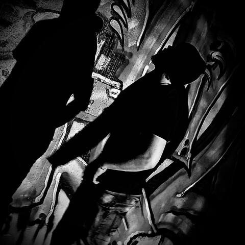 A Dark Summer (Deluxe)