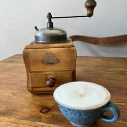 Brew Coffee With Boiling Water (Sound)
