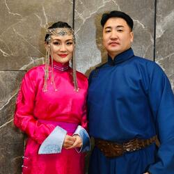Eriin gurvan naadam Gurbadam Эрийн гурван наадам Чулуунчимэг Гүрбадам