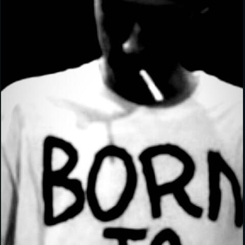 born to strike (feat. tbk3__, liilgrimmey & camskeeze8x6)