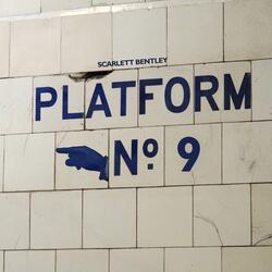 Platform 9 (feat. Scarlett Bentley)