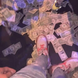 Money Everywhere (feat. Tyhilfigerrr, Kosubiii & BSB Drako)