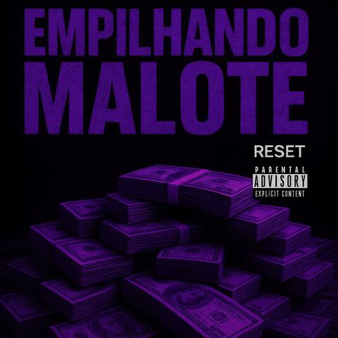 Empilhando malote