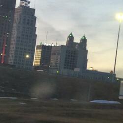 333. hãy cho anh chịu đau khổ thay em