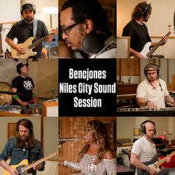 Violet (Niles City Sound Session)