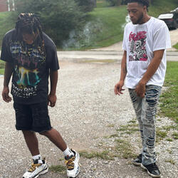 Shii poppin (feat. SkiFrmHp)