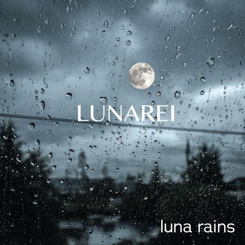 Luna Rains