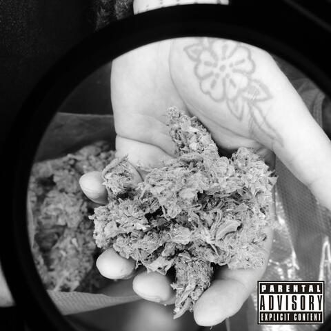 Bajo mundo (feat. Quintanna)