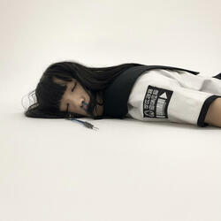 walk in (feat. ILYSANITA)