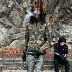 blah blah (feat. kashmustdie, squillo & Dj Gren8de)