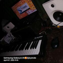 Munghana (feat. Ypist)