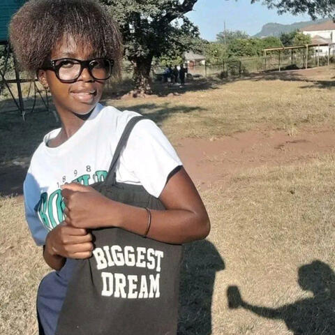 Nthuseni (feat. Nwana wawe)