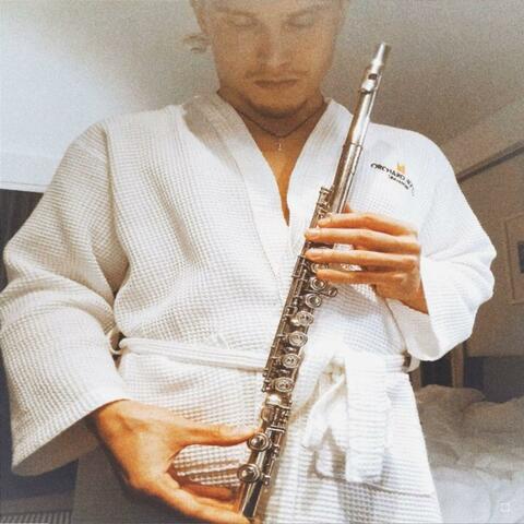 Sketches Of Singapore (solo flute)