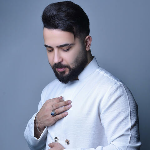 ضاع العمر بالغربة