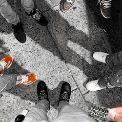 Toes To The Ground (feat. Mozzy, WayMoBandzz & BoozaKeepScorin)