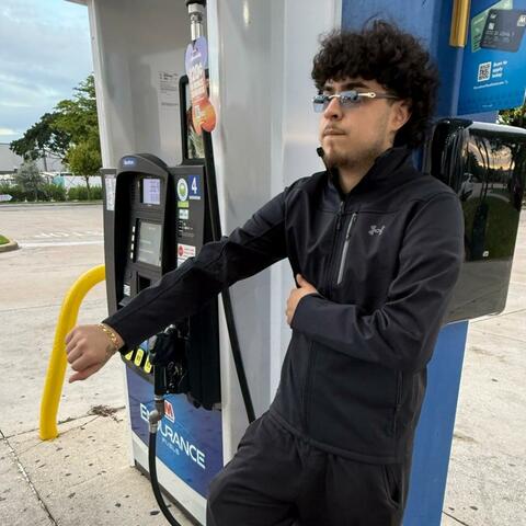 bro like yo (feat. Perubaby, Slump Audios & igbtwin)