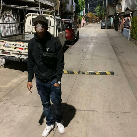 Palo Bendecio (feat. Sloder)