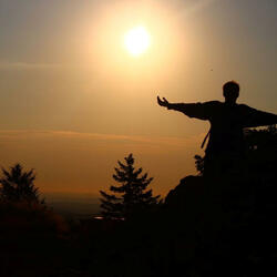 whenthesungoesdown