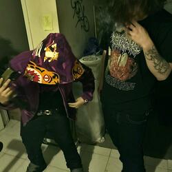 Like WATCHOUT Bih (feat. GRAVE 718)