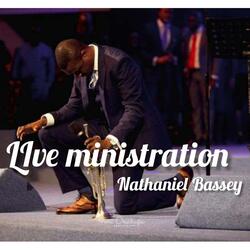 Live ministration (Live)
