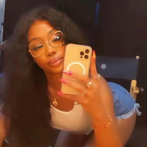 ZAMN! ZAMN! ZAMN! (feat. The Griffins)