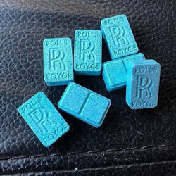 Pharma / Xav remix (feat. Lucas Villa)