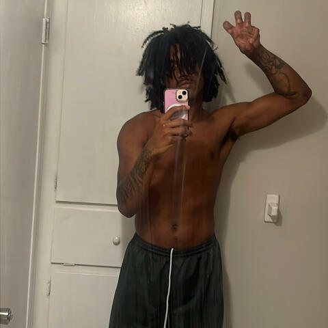 Bougie Hoe (feat. 5lilty)