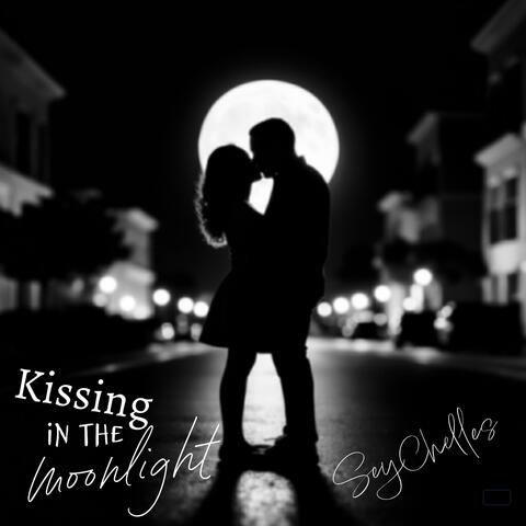 Kissing in the Moonlight