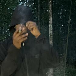 still switched (feat. Squillo & kashmustdie)