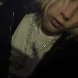 Alice in these chains