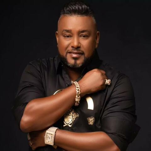 De Rodillas te pido (Luis miguel del Amargue) en vivo