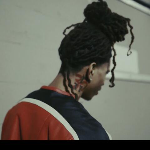 Feen (feat. Dopeboymink)