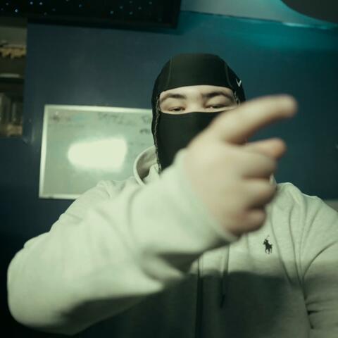 Bacc End's (feat. Adxtty .)