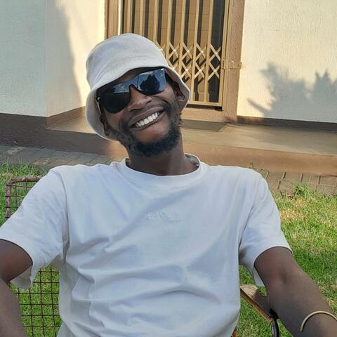 Mansions H.O.M (feat. Adrunsit)