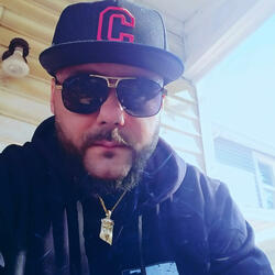 Hustler (feat. Rich.T, A.V. & SAVO)