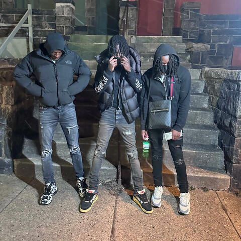 3-MAN WEAVE