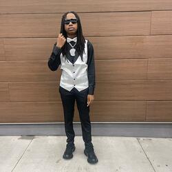 Pose For Tayski (Remix)