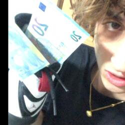 Jayden dice: Twitter Freestyle #LoL